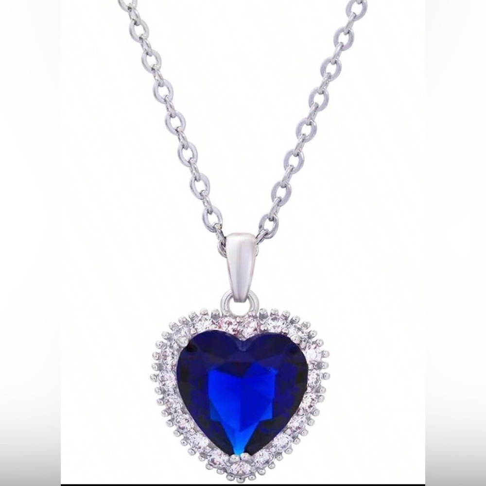 NWT Blue Titanic Heart Of the Ocean Pendant Necklace with Crystals